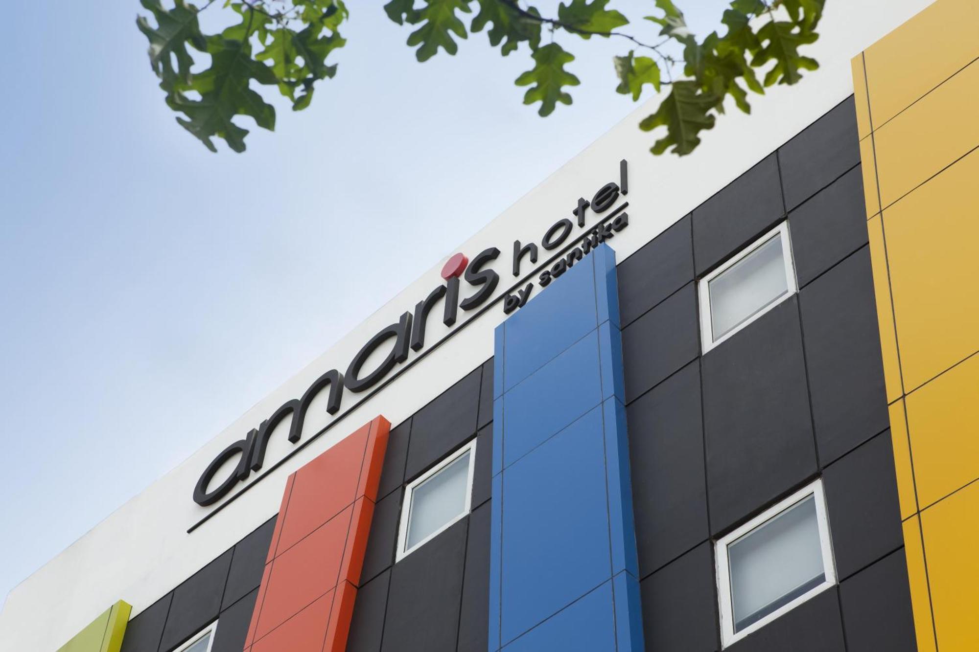 Amaris Hotel Cihampelas Bandung Exterior photo